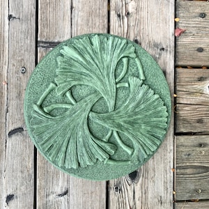 Cast Concrete Ginkgo Leaf Stepping Stone (Moss) and Garden Plaque