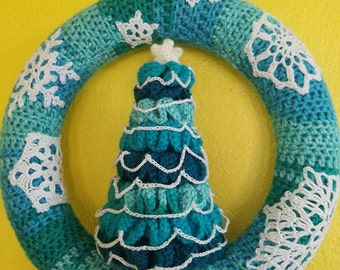 Crochet holiday or Christmas wreath