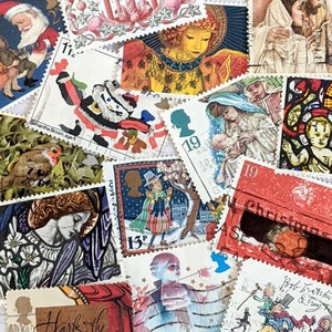 Sellos postales navideños británicos antiguos x 25 usados / Perfectos como regalo único, efímera, álbum de recortes, diario basura, fabricación de tarjetas y manualidades