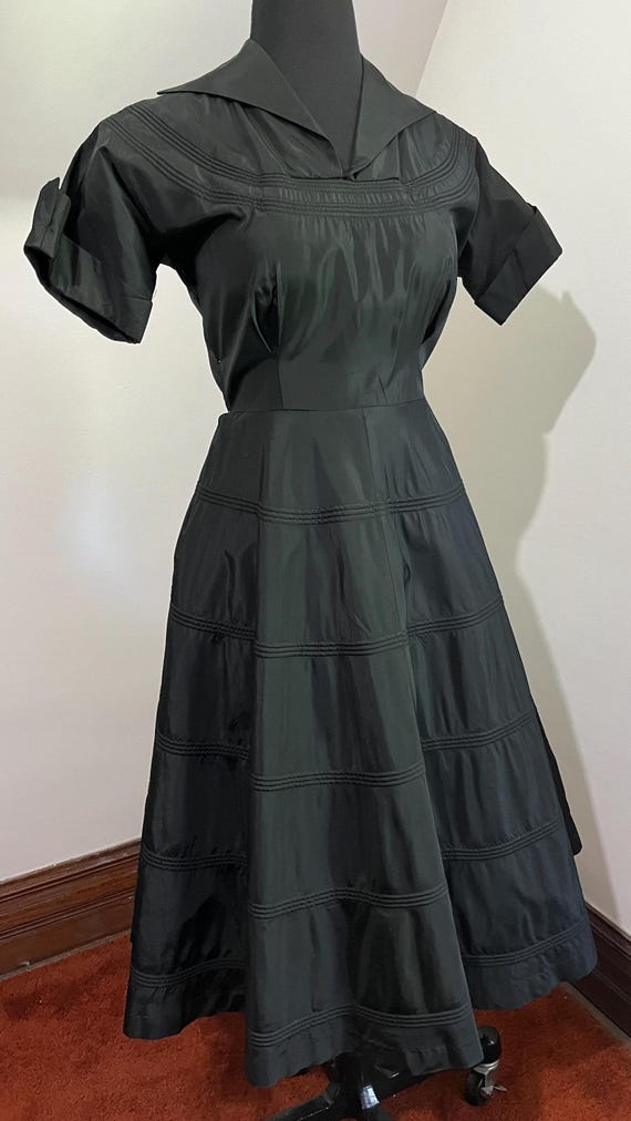 Medium 1950s Prom Dress Black Velvet Ribbon Stripe Taffeta Short Sleeve Prom Cocktail Evening