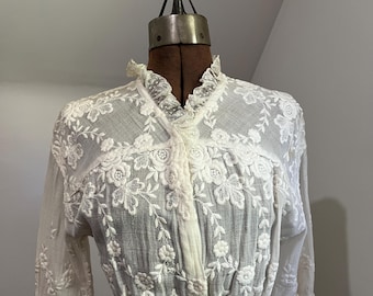 1900s White Edwardian Embroidered Gauze Dress