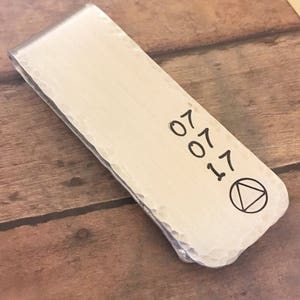 Sobriety Milestone Money Clip Personalized Money Clip - Etsy