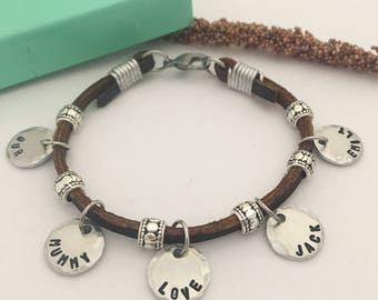 Mom Bracelet, Mommy Bracelet, Personalized Charm Bracelet, Medical ID Jewelry, Mommy Jewelry, Mother Bracelet, Mom Charm Bracelet, Mom Gift