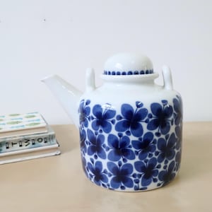 Vintage Rorstrand Mon Amie Tea Pot Marianne Westman Sweden Blue Flowers