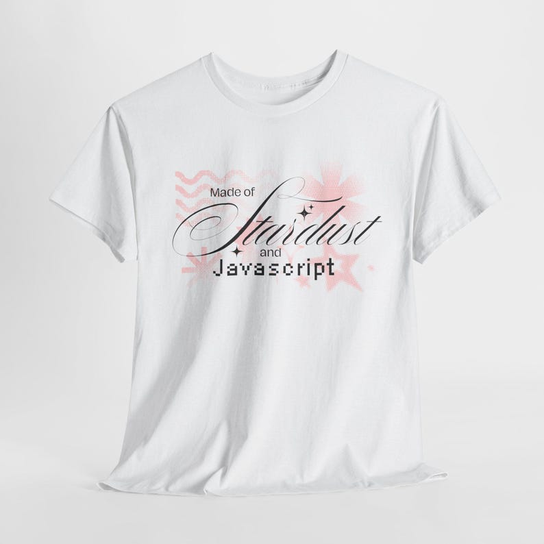 Stardust und Jacabox T-Shirt, Cyber Y2K Tech Vibes, Frauen in Computer Science Shirt, Unisex aus schwerer Baumwolle T-Shirt, süßes Programmierer Zitat Top Bild 3