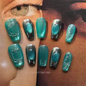 Glitter Green Press on nails long coffin nails/3D Chrome nails/Bling Nails/Cat eye nails/Green Cat eye press on nails/Glam aura nails