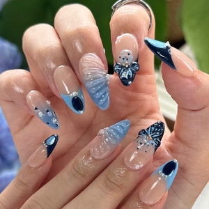Niebieskie kwiatowe paznokcie do prasowania, krótkie paznokcie migdałowe/3D kwiatowe paznokcie/French Nails/Blue Nails/Fairycorn Nails/Birthday nails/Shell Nails