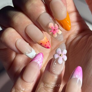 French Floral Press on Nails Almond Nails/fairycorn Nails/birthday