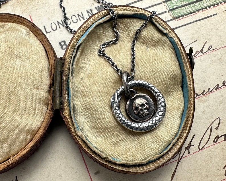 ouroboros and skull necklace memento mori mixed wax seal jewelry image 6