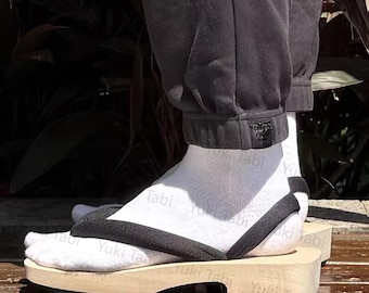 Men's Japanese Geta Sandals – Anti-Slip Traditional Wooden Flip Flops | Handmade Tabi Shoes Tabi Socks