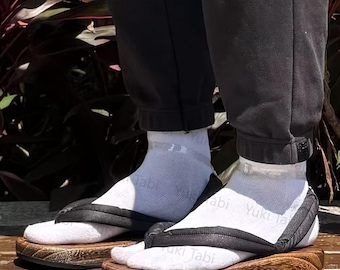 Men's Japanese Geta Sandals – Anti-Slip Traditional Wooden Flip Flops | Handmade Tabi Shoes Tabi Socks