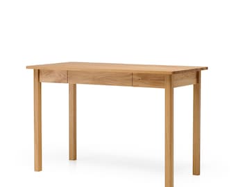 SCRIVANIA PER COMPUTER CON CASSETTO: Scrivania stretta in legno di quercia, stile scandinavo moderno.