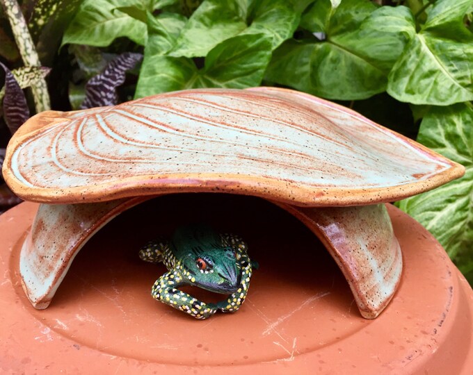 Toad Abode Frog House for Green Gardening Hosta Leaf Unique Garden Art