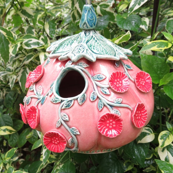 Gourde rose céramique Birdhouse couvert de rouge coquelicot fleurs jardin Art poterie artisanale cadeau pour jardinier