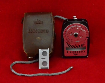 Vintage Walz Coronet B Photoelectric Exposure Meter with Original Snap Leather Carry Case, Incident Light Adapter & Metal Chain Clip