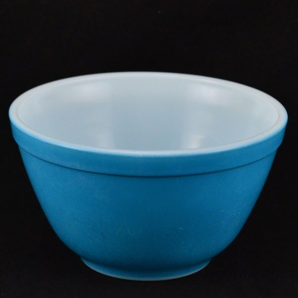 Vintage Pyrex Ovenware #401 Primary Blue Mixing Nesting Serving Bowl 1.5 Pint - Made In USA - Robin Egg Blue - Turquoise - Horizon Blue