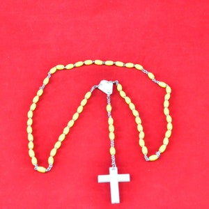 Vintage Plastic Rosary with Crucifix, Virgin Mary & Sacred Heart Saint - Yellow Oval Beads - Jesus On The Cross - Metal Chain - Prayer Beads