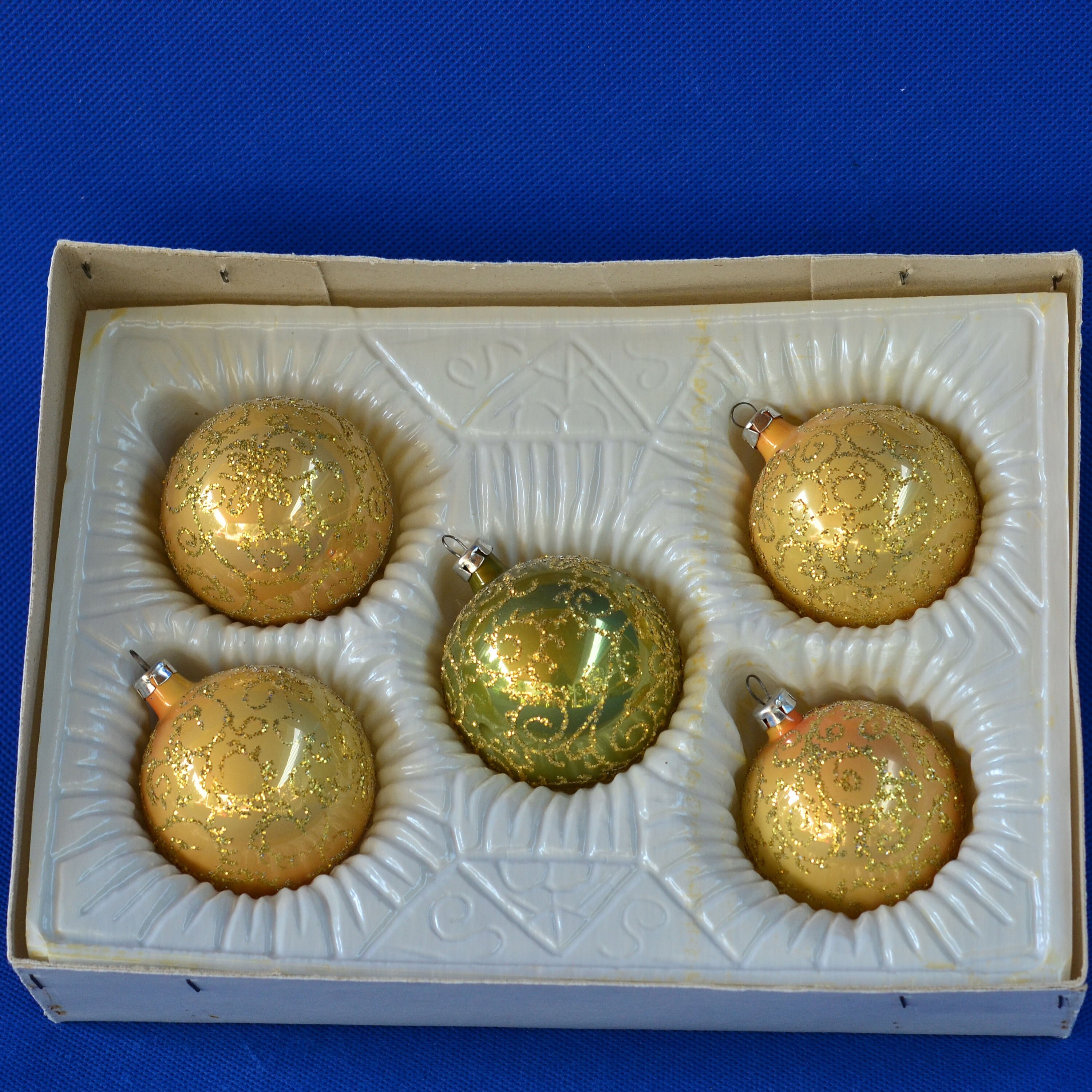 LOT 3 ANCIENNES boules Noël, verre églomisé mercurisé, Goetzenbruck, 19ème EUR 110,00 - FR