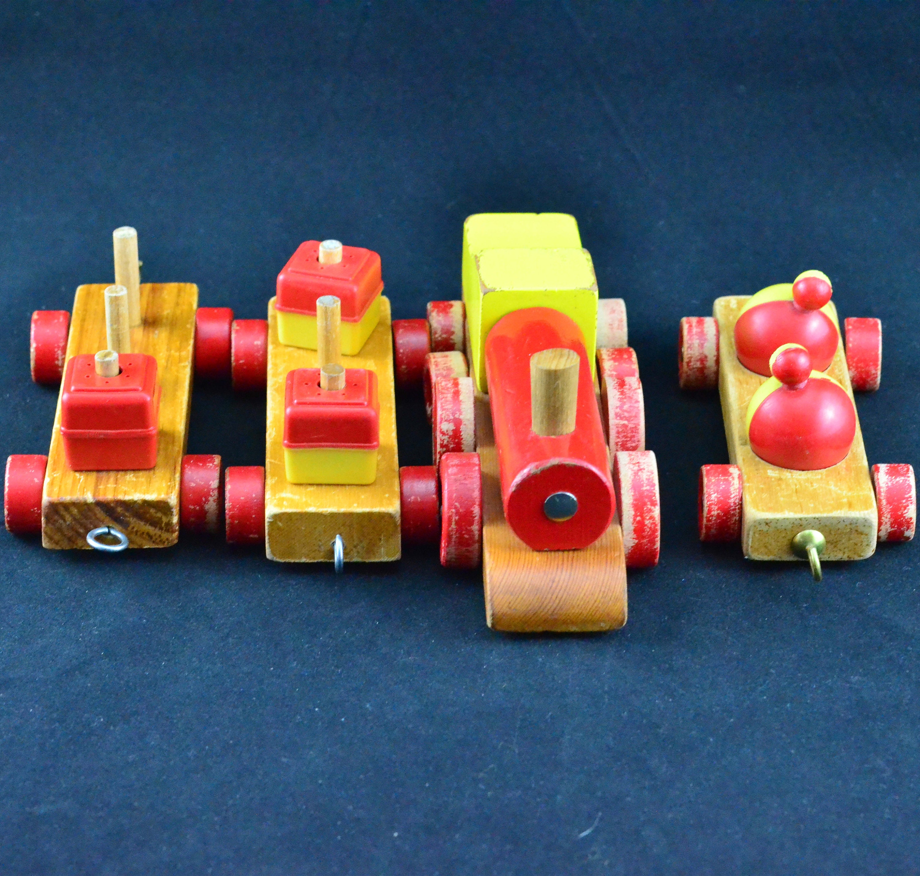 (⭐️N.T⭐️ ) TRAIN・手おしぐるま・ティーカップ・丸バスケット Chuggington Mtambo WITH Safari Cars Die Cast Train 2010