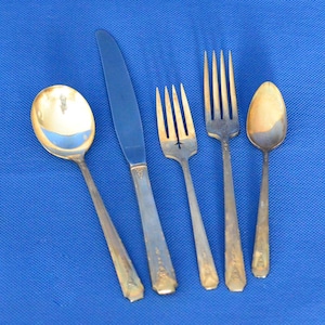 Milady Pattern Flatware Service by Oneida Community  - Pattern Number: 1940 - Silverplate