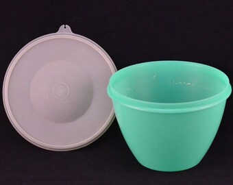 Vintage Tupperware Jadeite Lechuga Crisp-It-Keeper Bowl #679 con tapa abovedada opaca #680 - Crisp-it Storage o Mixing Bowl -Seal Tight Lid