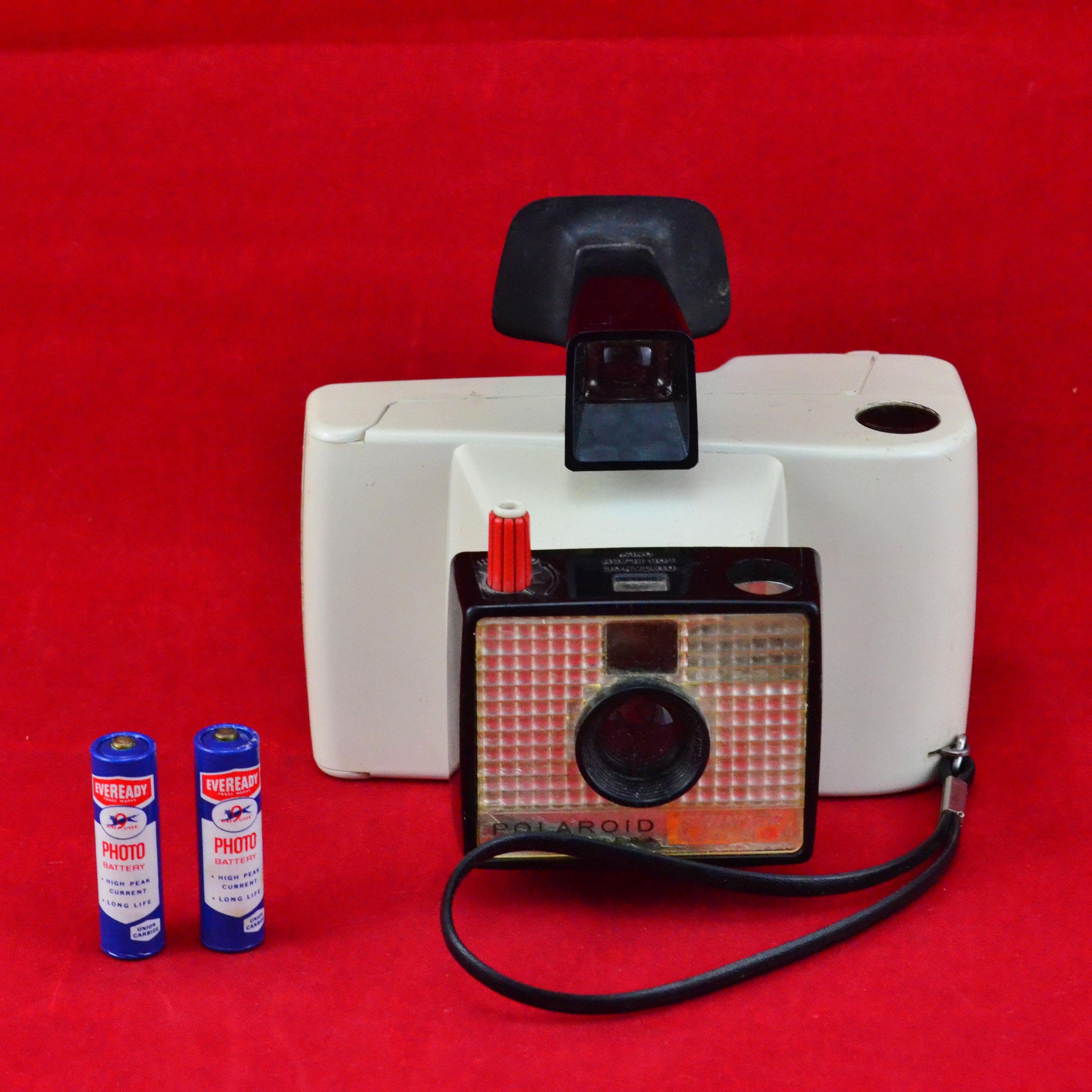 Polaroid Model 20 Swinger Land Camera With Original Batteries