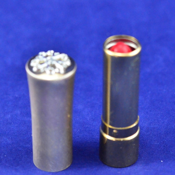 Mid-Century Ripe Cherry Avon Product Lipstick - Brushed Silver-Tone & Gold Tone Retro Makeup - 4A Avon Logo - Vanity - Cosmetics - New York View 6