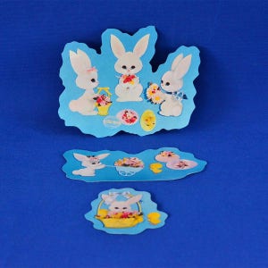Vintage Conejito de Pascua, Huevo de Pascua Decorado, Patito Amarillo y Chick Die Cut Decoraciones de Cartón - Decoración de la Escuela de Vacaciones de Pascua - 1970s