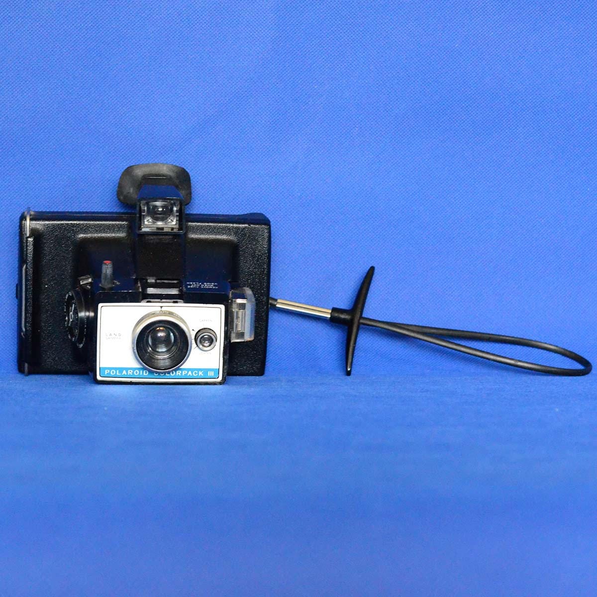Polaroid Colorpack III Land Camera - Type 100 Instant Film - Tee