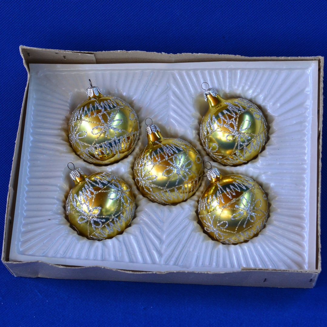 Christmas Classics Tree Ornaments Set of 5 Globe/ball Etsy