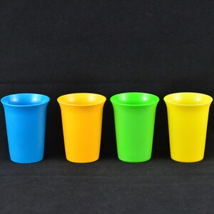 Set of 4 Vintage Tupperware 7 Oz Tumblers - Drinking Cups - Stacking -  Nesting -colors Blue, Harvest Yellow, Yellow & Green -child Size -USA - Etsy