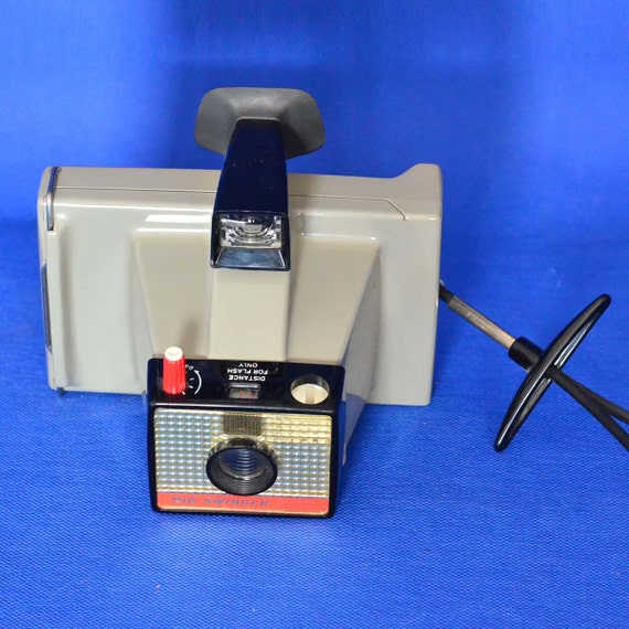 Polaroid 3000 セット Vintage Polaroid Big Swinger 3000 Land Camera With Wrist Strap