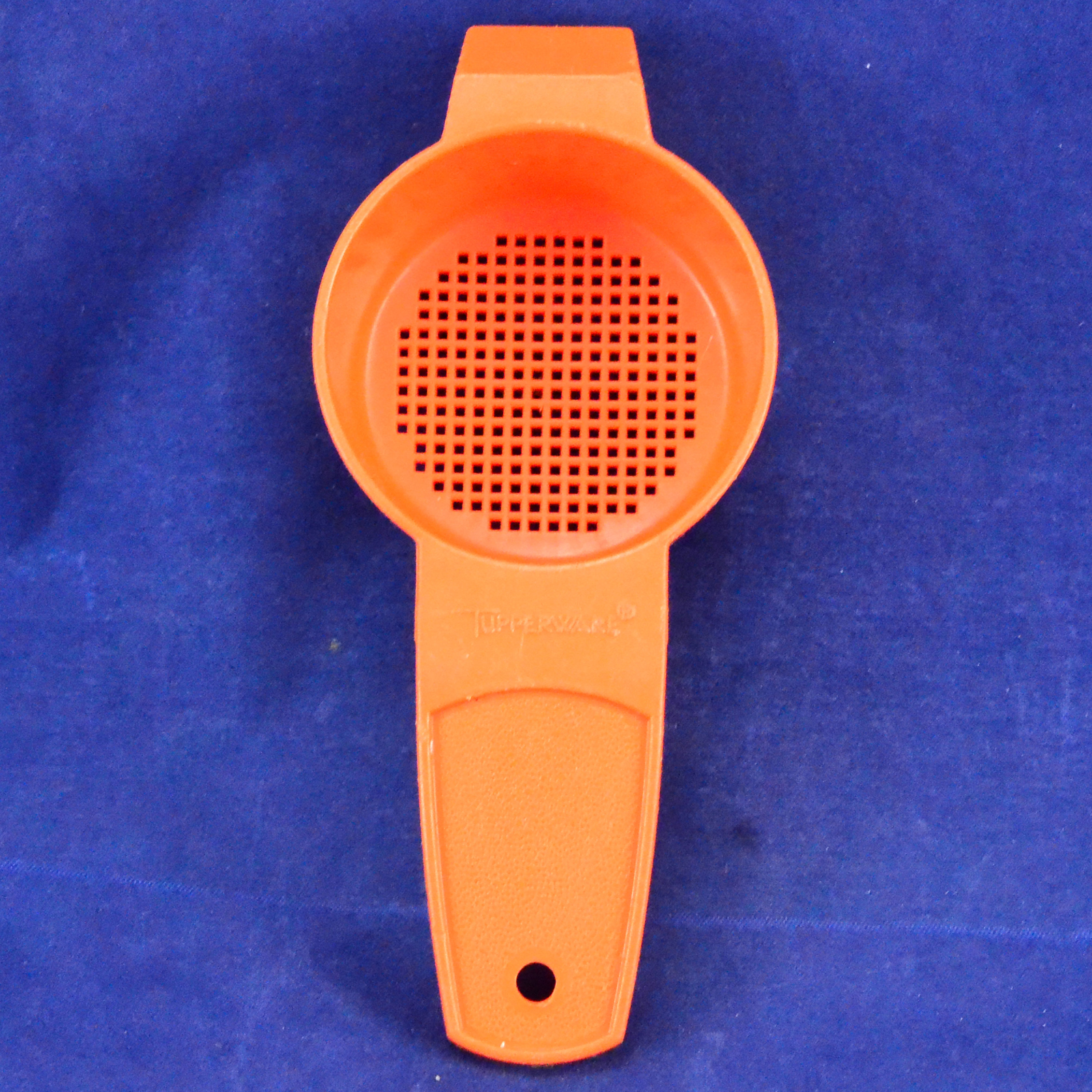 Vintage Tupperware Mini Sifter Loose Tea Strainer #879 - 1980s