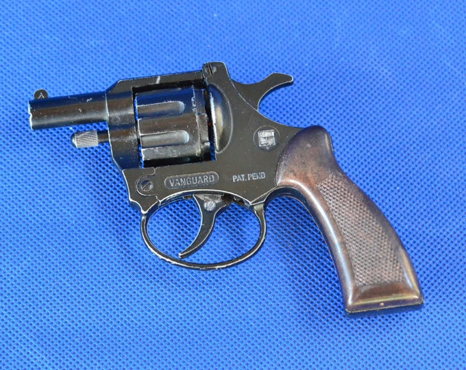 Vintage Vanguard Starter Pistol Blank Revolver Race Gun .22 Caliber
