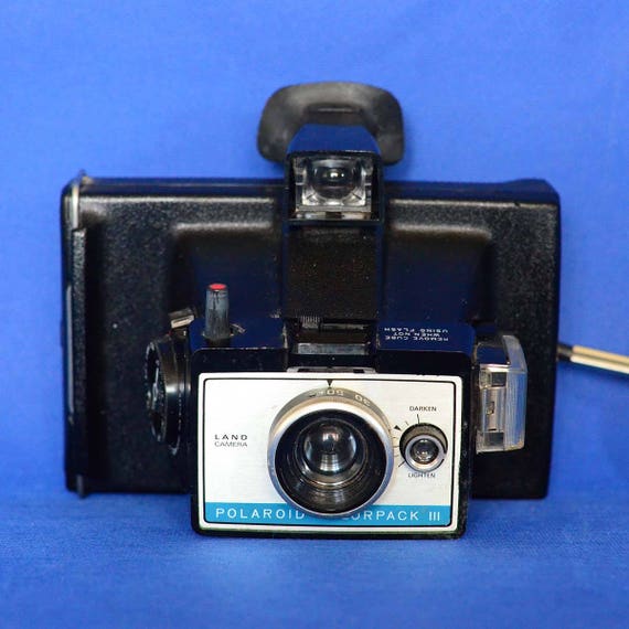 Polaroid Colorpack III Land Camera - Type 100 Instant Film - Tee