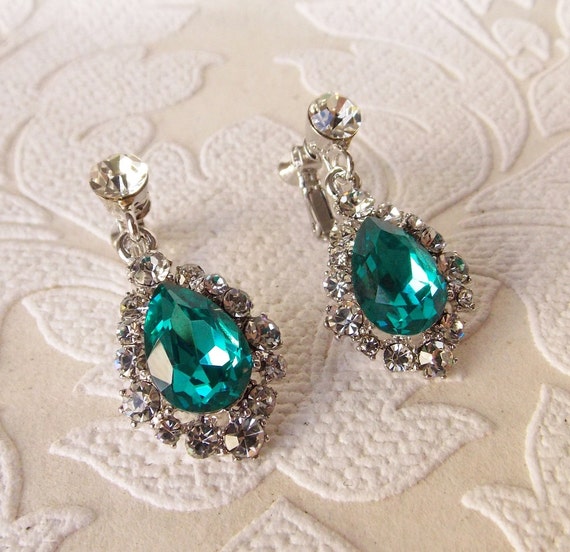 Items similar to Teal Blue Vintage Style Clip On Chandelier Earrings ...