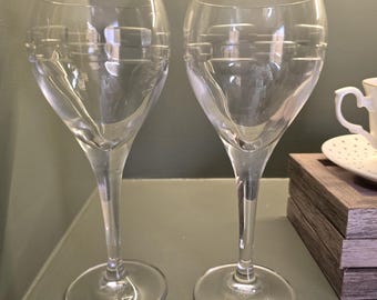 Pair Quality Crystal Red Wine Glasses similar to Geo ODEN unknown 7 5/8" Good Condition