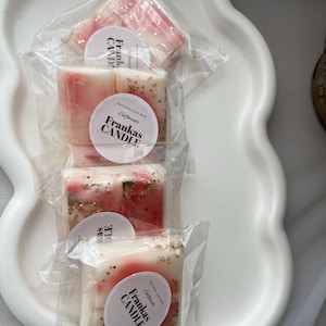 Wax melts made from soy wax: mulled wine, gingerbread and pumpkin