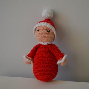 Handmade Santa Figure – Festive Crochet Decoration