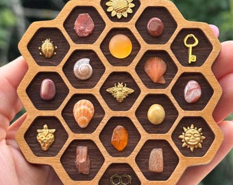 Honeycomb - Mini Curio Shelf