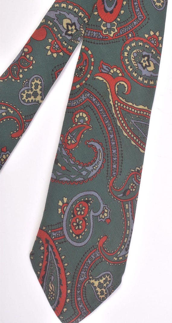 Vintage 30s 40s Green Red Paisley Print Necktie T… - image 2