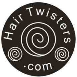 K&ouml;nnte beinhalten: Schwarzwei&szlig;es Logo f&uuml;r Hair Twisters, eine Website f&uuml;r Haaraccessoires. Das Logo zeigt ein Spiraldesign und den Text "Hair Twisters.com".