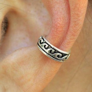 Wave Ear Cuff: Non-Pierced Clip-On - Silver or Gold
