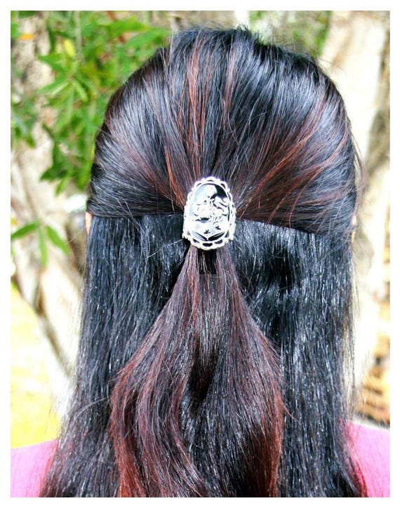Medieval Crest Hair Hook – Fantasy Ponytail Holder Silver  display picture 2
