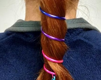 6 Inch Regenbogen Pferdeschwanz Wrap – Festival Boho Haarschmuck von Mittelalter-Metall