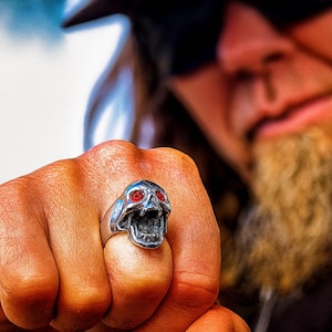 Skull Ring Bottle Opener – Red Eye Gothic Ring for Men | Punk Rock Skull Jewelry | Unique Gift for Him | Beer Lover Accessory