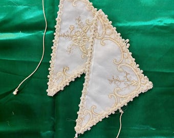 Ivory & Gold Embroidered Wedding Hand Fan Cover – Pearl and Sequin Edged Nikah Ceremony Accessory