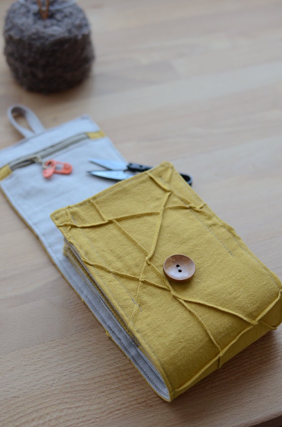 A perfect knitting needle case for many circular needle sets. Natural -  Atelier de Soyun
