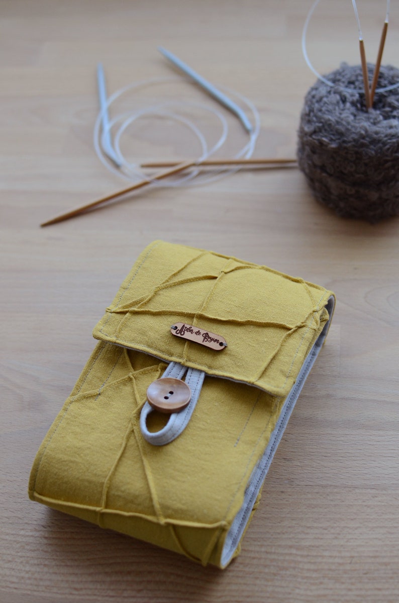 Circular Knitting Needle Case With a Zipper Pocket Knitting Etsy