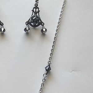Bermuda Blue Victorian Necklace with Earrings